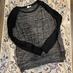 Small GAP pullover sweater